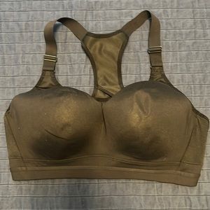 Victoria Secret incredible sports bra 36D